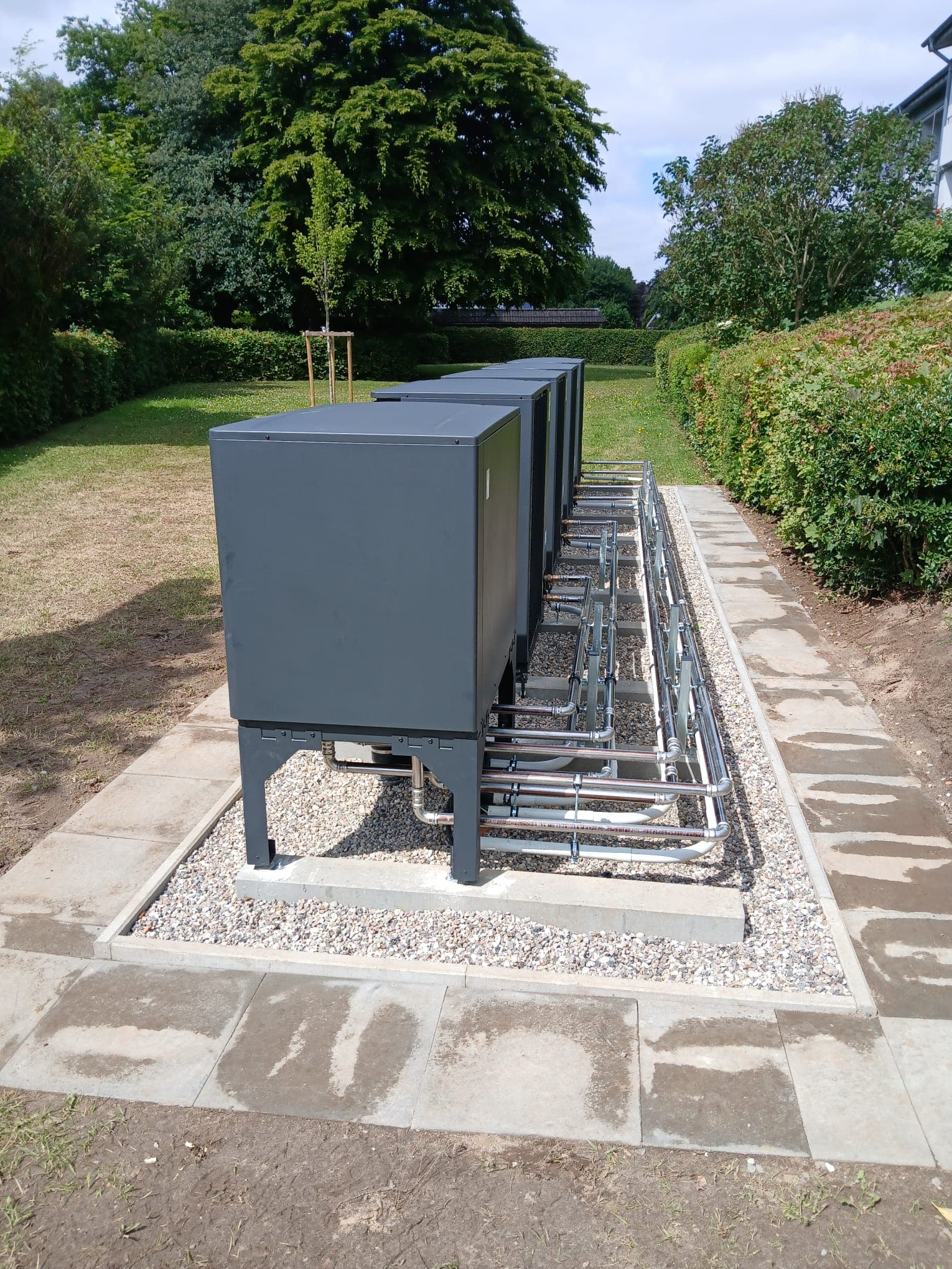Als Handwerksbetrieb sind wir mit den Wärmepumpen von Stiebel Eltron sehr zufrieden. Die Geräte über - Bild 3