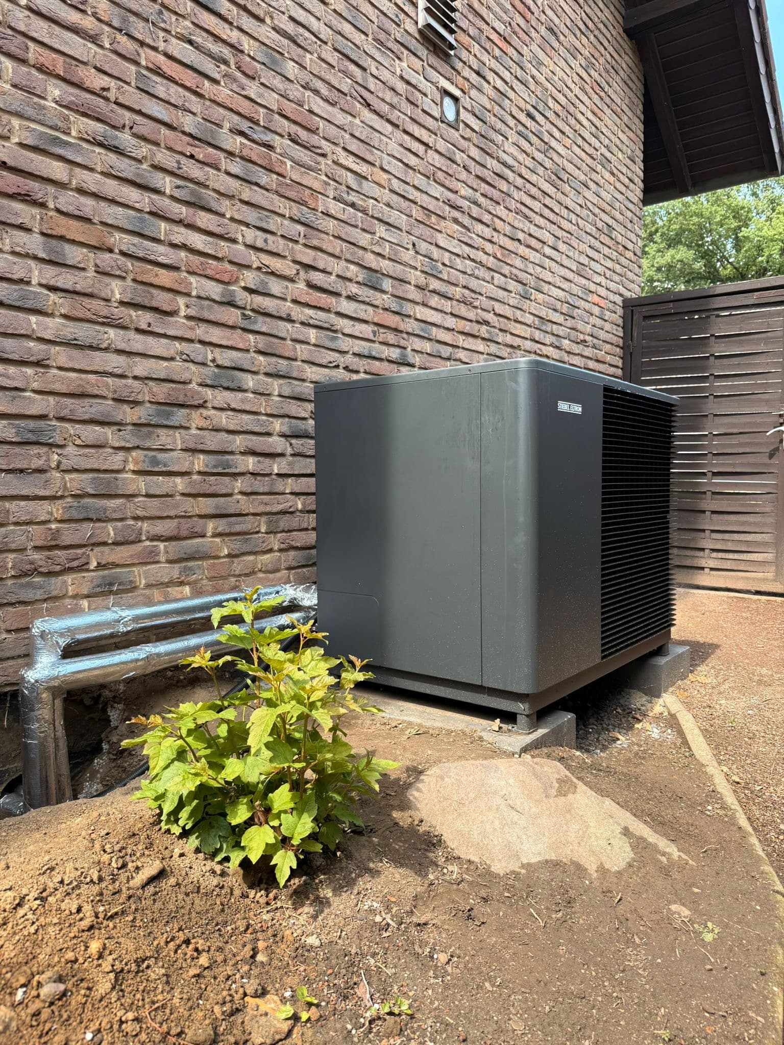 Unsere Erfahrung mit Stiebel Eltron sind durchweg positiv.
- Bild 4