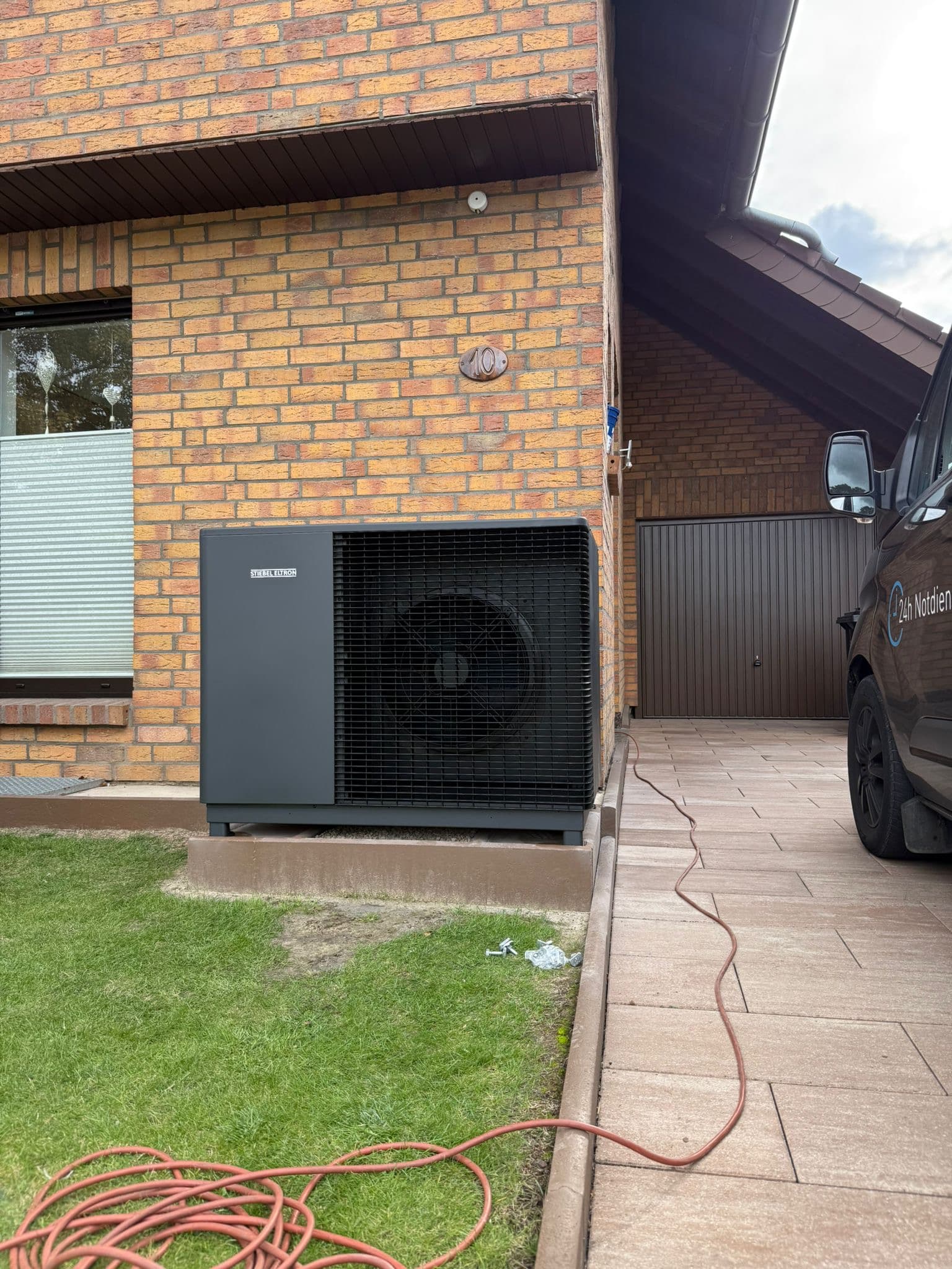 Unsere Erfahrung mit Stiebel Eltron sind durchweg positiv.
- Bild 2