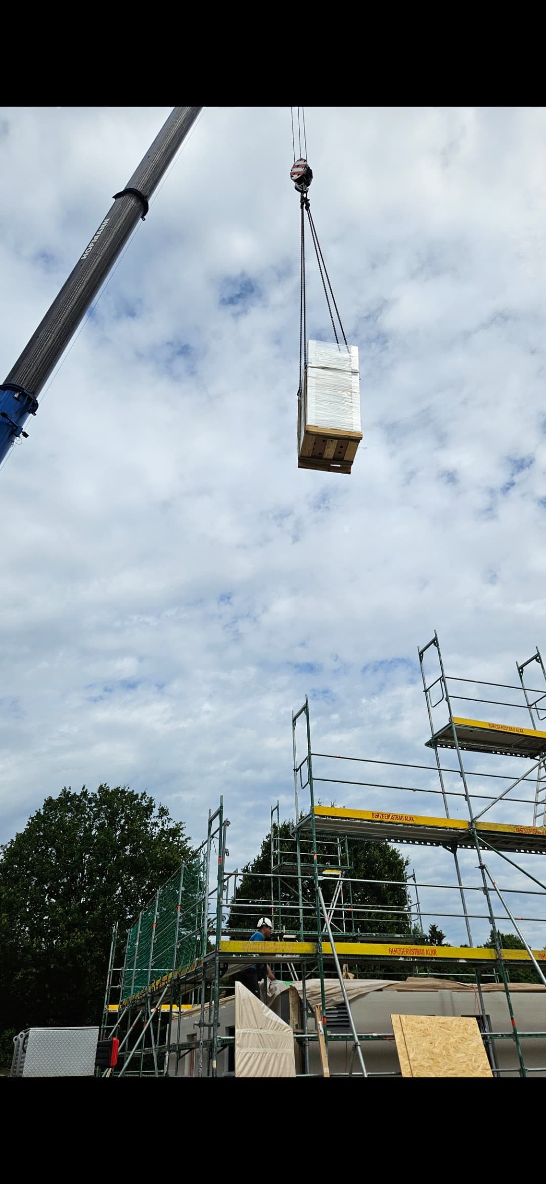 Wir bauen gerade unser Fertighaus und als erstes durfte natürlich unsere Wärmepumpe von Stiebel Eltr - Bild 1