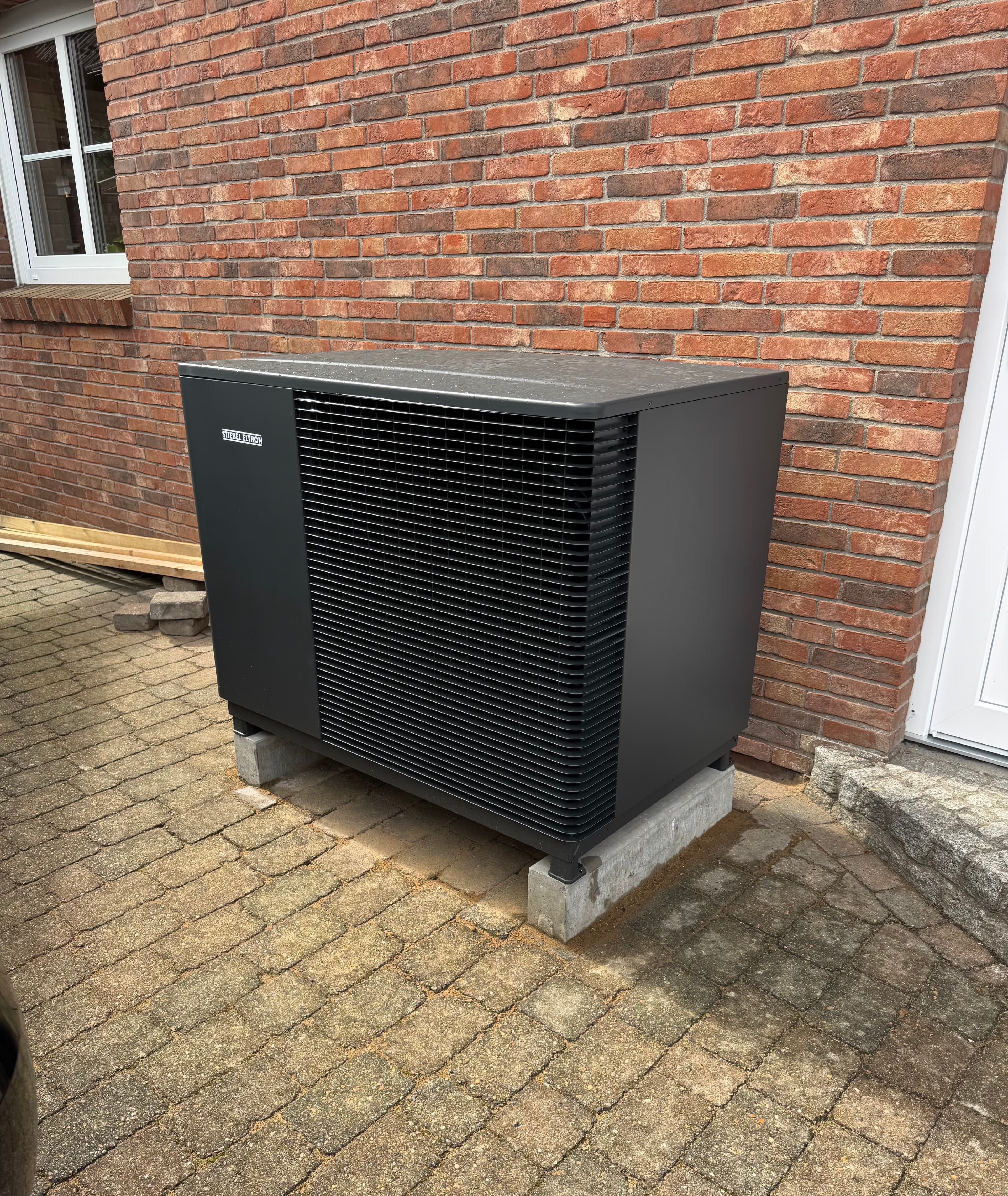 Unsere alte Gasheizung geht langsam ihrem Lebensende entgegen – deshalb haben wir uns entschieden, i - Bild 1